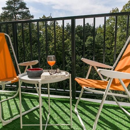 Tree&Lake Apartament Warszawa Зомбки Экстерьер фото